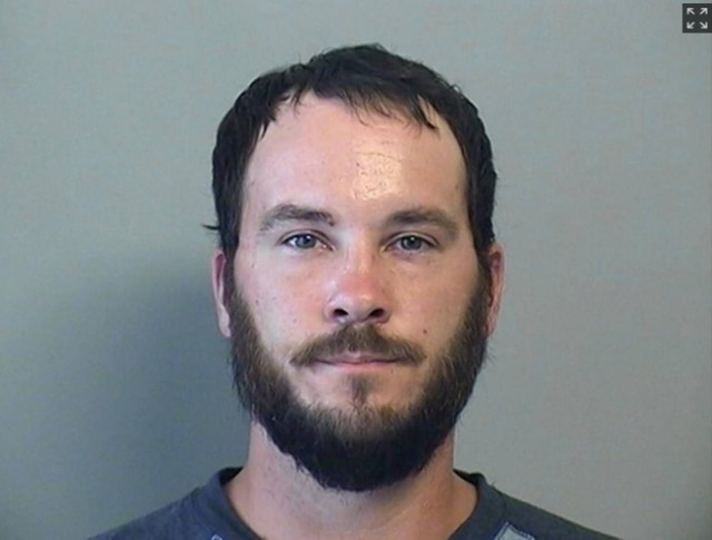 ΗΠΑ: Έκπληκτος που τον συνέλαβαν! Αυνανιζόταν δημοσίως μέρα μεσημέρι…