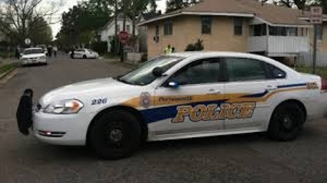 Γέννησε ενώ την κυνηγούσε η... αστυνομία!