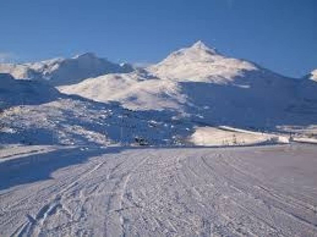 Ρεκόρ Γκίνες: Η πιο αποτυχημένη προσπάθεια για άλμα με αμάξι! (βίντεο- σοκ)