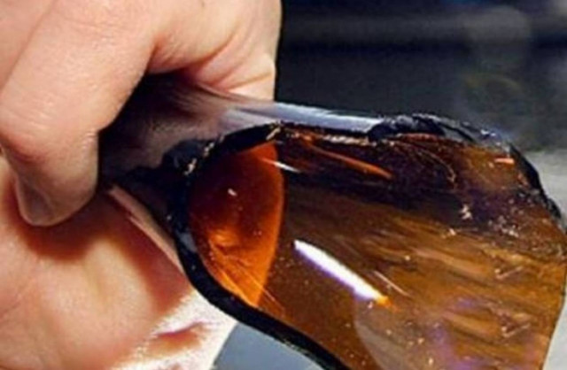 Θεσσαλονίκη: Κάρφωσαν μπουκάλι στο λαιμό 37χρονου!