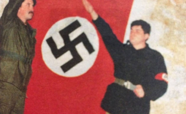 Μιχαλολιάκος και Παππάς χαιρετούν ναζιστικά με τη σβάστικα [pics]