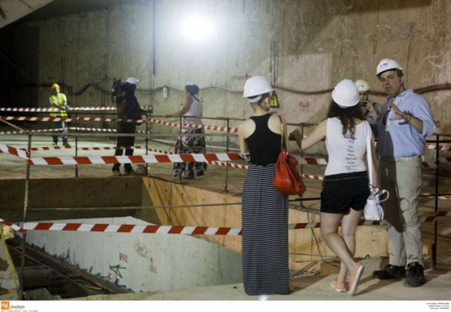 Θεσσαλονίκη: Επίσκεψη κατοίκων στο σταθμό του μετρό «Φλέμινγκ» (pics)