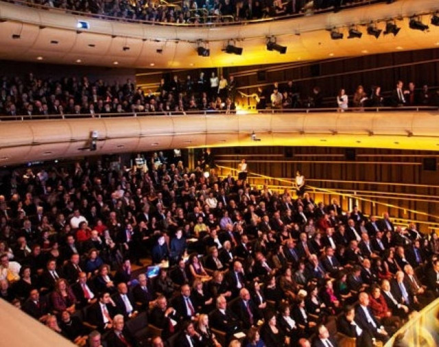 Θέατρο για παιδιά στη Στέγη: Βρισκόμαστε μαζί εδώ και τώρα