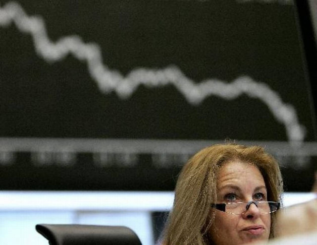 Επιβράδυνση της ανάπτυξης στην Ευρωζώνη τον Ιούνιο