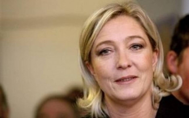 Δεν σχηματίζει ευρωομάδα η Λεπέν