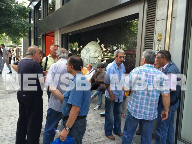 Σε εξέλιξη συνάντηση σωματείων μετάλλου με Οδ. Κωνσταντινόπουλο (pics)