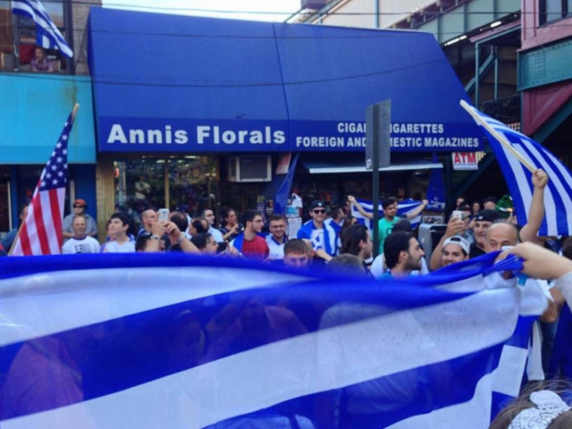 H Ομογένεια της Νέας Υόρκης πανηγύρισε τη νίκη της Εθνικής ομάδας (pics)