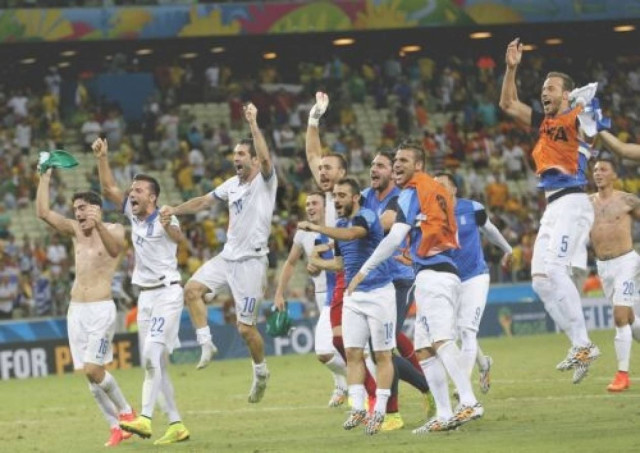 Μουντιάλ 2014: Παραλήρημα για τη νίκη - πρόκριση της Εθνικής