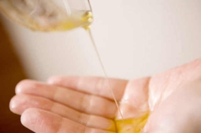 Πώς να διώξετε την ψαλίδα από τα μαλλιά σας!