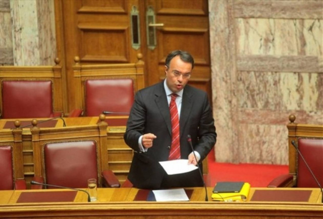 Δέσμευση Σταϊκούρα για αποκατάσταση του μισθού των ενστόλων