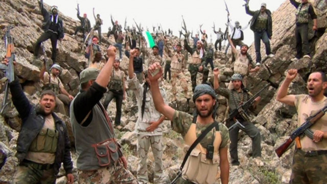 ΗΠΑ: Σχεδιάζουν τον εξοπλισμό και την εκπαίδευση της συριακής αντιπολίτευσης