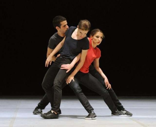 Ομάδα Χορού ΖΗΤΑ – Ίρις Καραγιάν