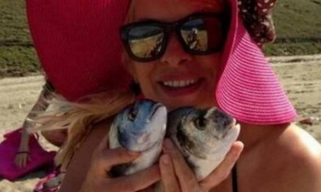 Η Ελένη Μενεγάκη «απειλεί»: «Θα σας στέλνω μηνυματάκια και θα ανεβάζω φώτο»!