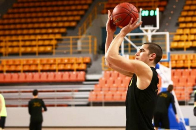 Μποχωρίδης: «Προέχει η Εθνική»