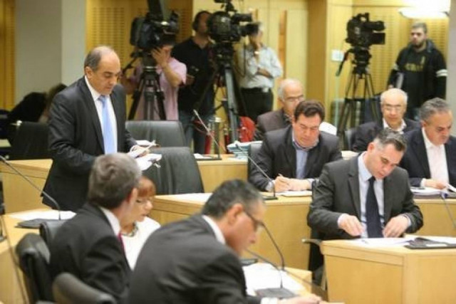 Στο στόχαστρο ο παράνομος πλουτισμός δημοσίων υπαλλήλων