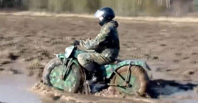 Tarus 2×2: Ρωσική δικίνητη μοτοσυκλέτα με κόστος 800 ευρώ