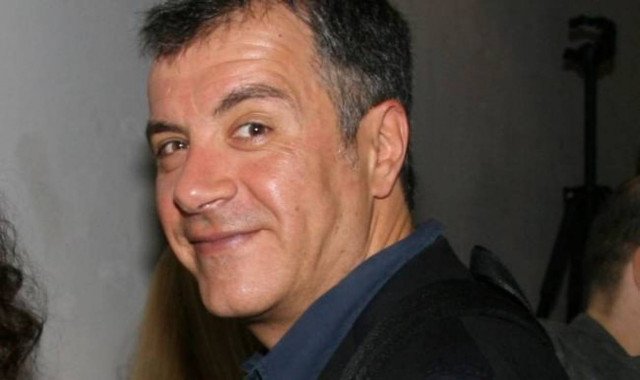 Πουλάει το εστιατόριο του ο Θεοδωράκης