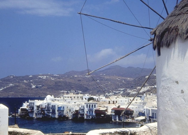 Στο στόχαστρο των Βρετανών η Μύκονος – Πιο ακριβή και από τη Νέα Υόρκη