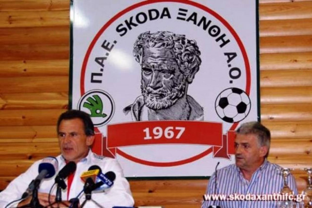 Παρουσιάστηκε ο Τσιώλης από τον πρόεδρο της Ξάνθης