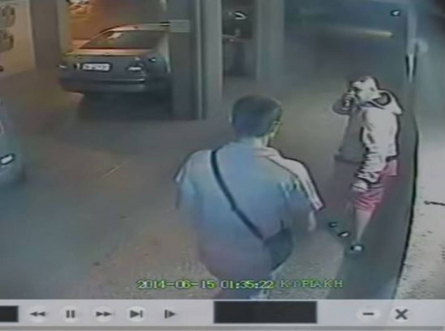 Βίντεο - ντοκουμέντο: Κλοπή ποδηλάτου από πολυκατοικία στον Άλιμο