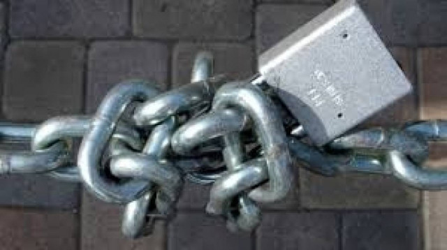 Αγωνία για το μέλλον της μεταποίησης εκφράζουν πέντε βιοτεχνικά επιμελητήρια