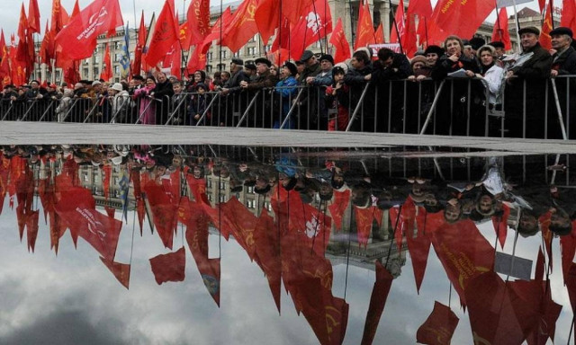 Ουκρανία: Η κυβέρνηση «απαγορεύει» το Κομμουνιστικό Κόμμα