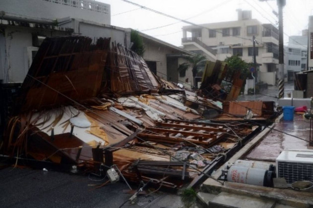 Ιαπωνία: Βιβλικές καταστροφές από τον τυφώνα Νεογκούρι (videos+photos)