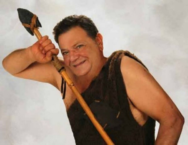 Caveman, η επιτυχία συνεχίζεται για 8η χρονιά στο θέατρο Coronet