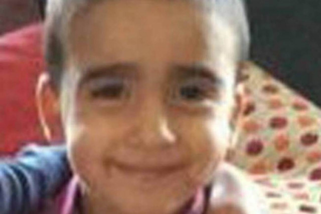 Σκωτία: Σκότωσε στο ξύλο το γιο της και τον έθαψε σε βαλίτσα!