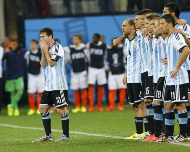 Μουντιάλ 2014: Ξέσπασε ο Μέσι - Έτσι πανηγύρισε την πρόκριση (pics-vid)