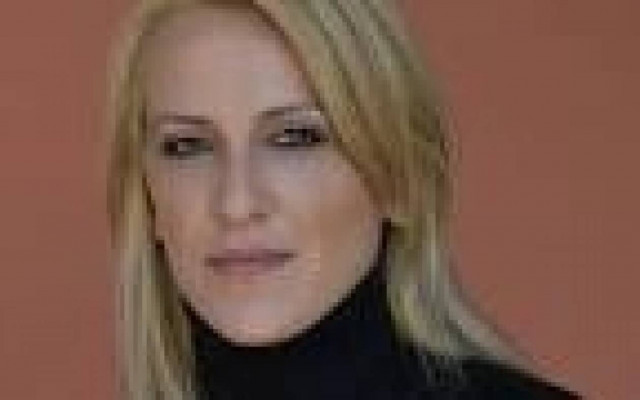 Τι δώρο δέχθηκε σήμερα η νέα περιφερειάρχης Αττικής;