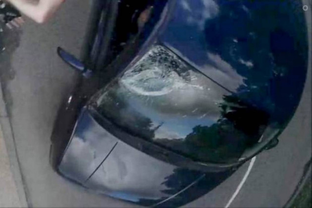 Λονδίνο: Τρομακτική σύγκρουση ποδηλάτου με αυτοκίνητο! (video+photos)