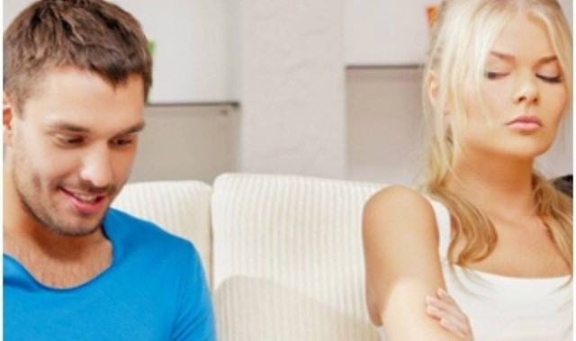 Το τέλειο app για τις ζηλιάρες γυναίκες! Σας μαρτυράει τα πάντα