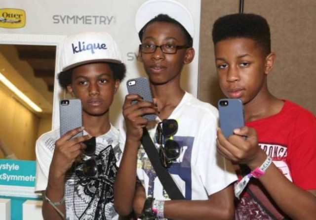 Η Sony «χρυσώνει» μπάντα 13χρονων