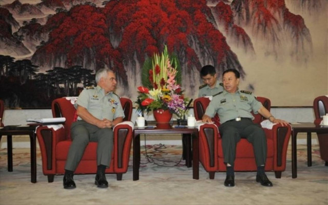 Ενισχύεται η στρατιωτική συνεργασία Ελλάδας – Κίνας