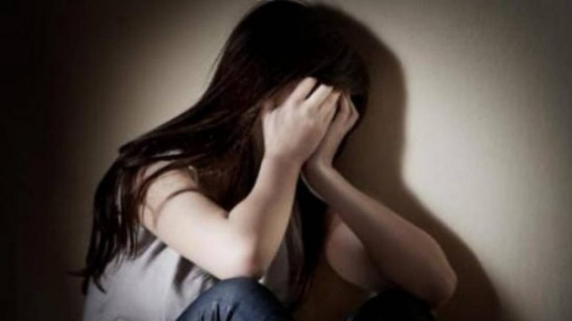 Αγρίνιο: 76χρονος ασέλγησε σε ανήλικες Ρομά, μαστροπός η μητέρα τους