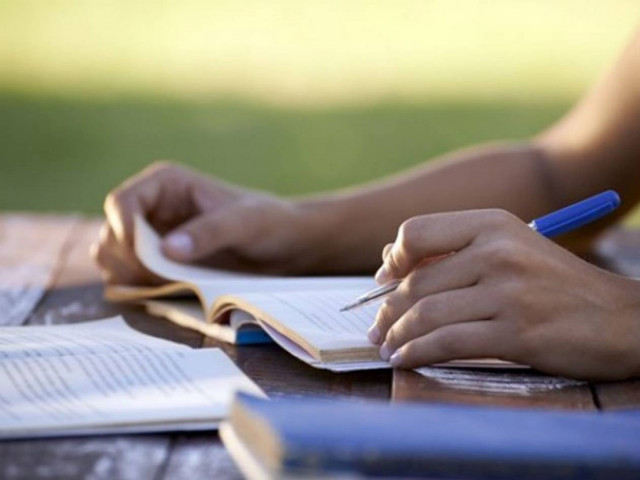 Μειώθηκε ο αριθμός των μετεξεταστέων της Α΄ Λυκείου