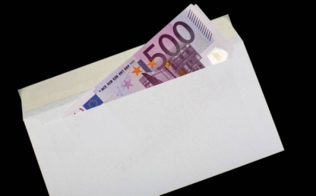 Εγγύηση 100.000 ευρώ πλήρωσε ο καρδιοχειρουργός