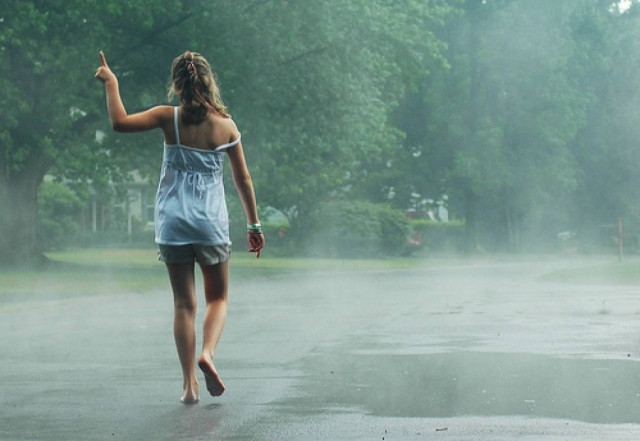 Βροχερός ο καιρός και σήμερα