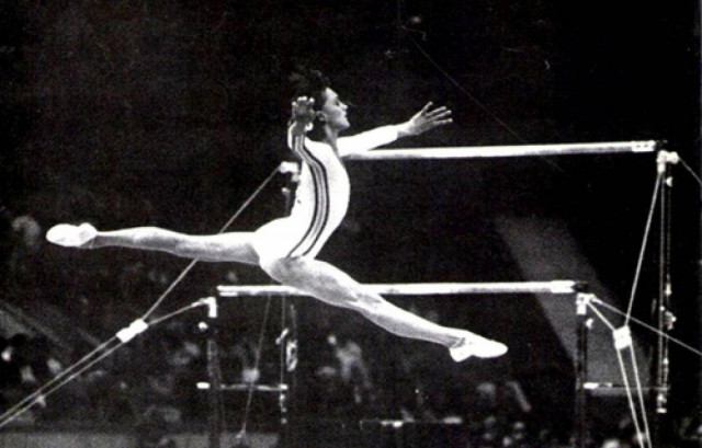 Κομανέτσι: Σαν σήμερα πριν 38 χρόνια μας έμαθε το απόλυτο... δεκάρι (pics+vid)