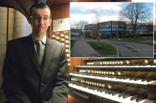 Δάσκαλος ανάγκασε μαθητές να βάλουν παγάκια στο εσώρουχο τους!