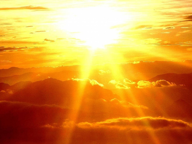 Καιρός: Μονοήμερη... άδεια στις καταιγίδες, βροχές από την Τρίτη