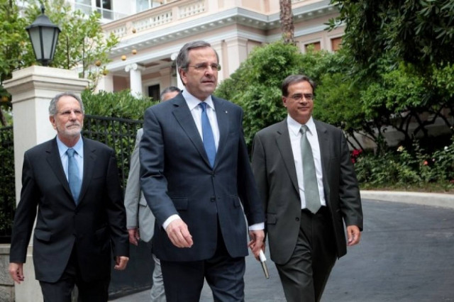 Επιστολές σε υπουργούς στέλνει το Μαξίμου