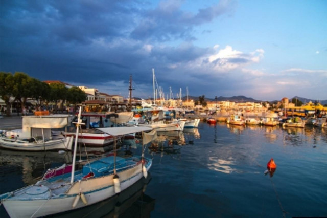 Η Huffington Post αποθεώνει την Αίγινα!