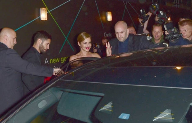 Το γαμήλιο πάρτι της Σέριλ Κόουλ και η αφαίρεση του τατουάζ της!