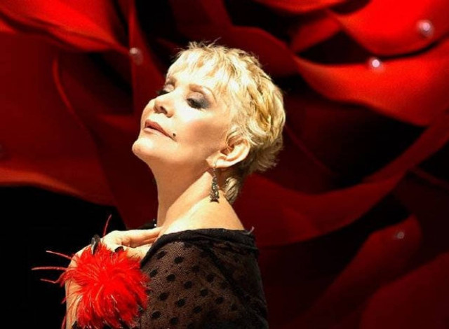 Δύσκολες ώρες για την Μαρινέλλα