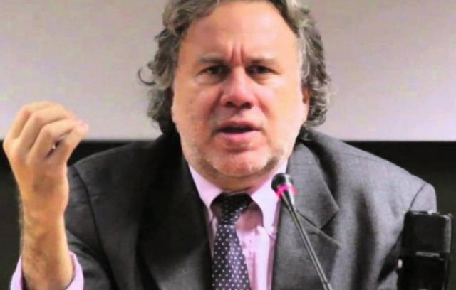 Κατρούγκαλος: Πρόσχημα για απολύσεις η αξιολόγηση