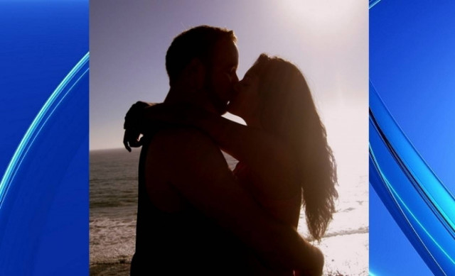 Έφηβη έπιασε το φίλο της με τη... μάνα της!