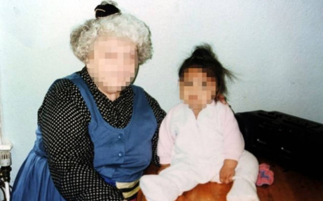 «Η μητέρα μου άφηνε παιδόφιλους να με βιάζουν»