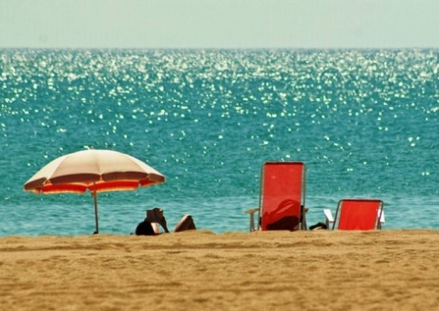 Δύο στους τρεις «μικρομεσαίους» επιχειρηματίες δεν θα πάνε διακοπές φέτος